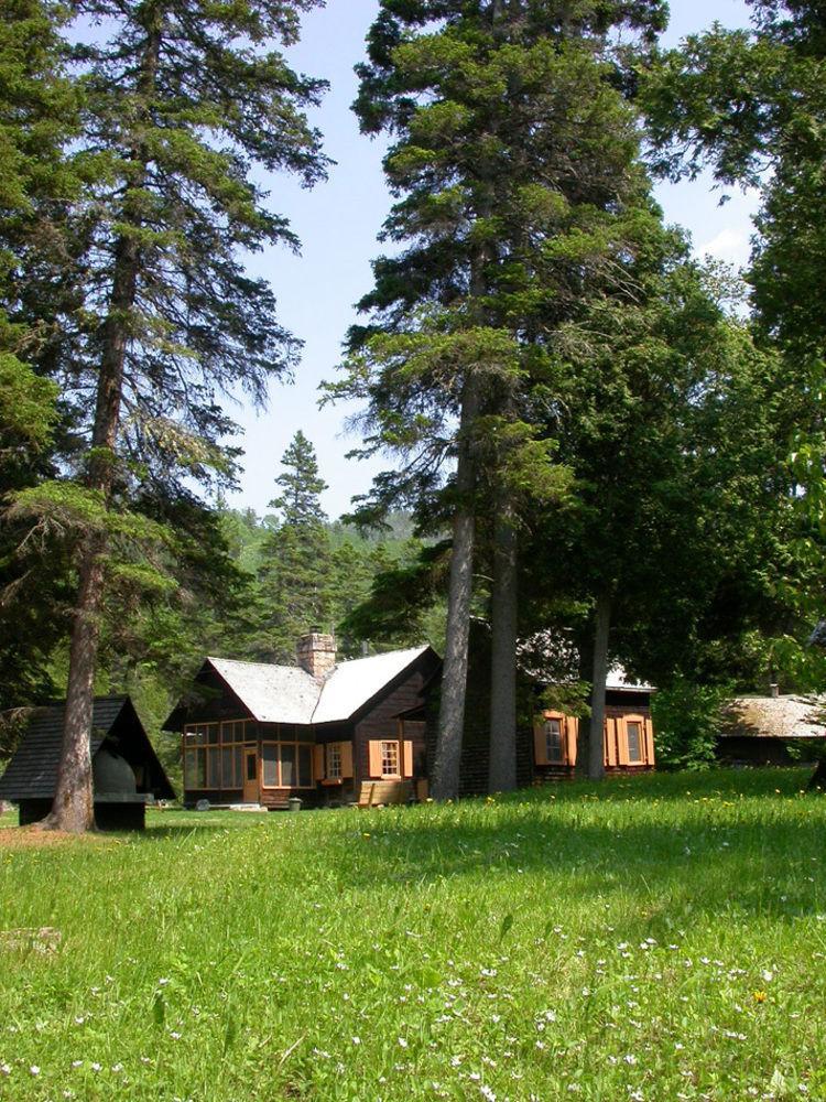 Вилла Riviere Petit Saguenay Экстерьер фото