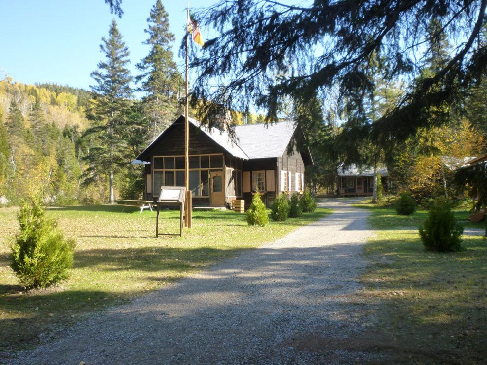 Вилла Riviere Petit Saguenay Экстерьер фото